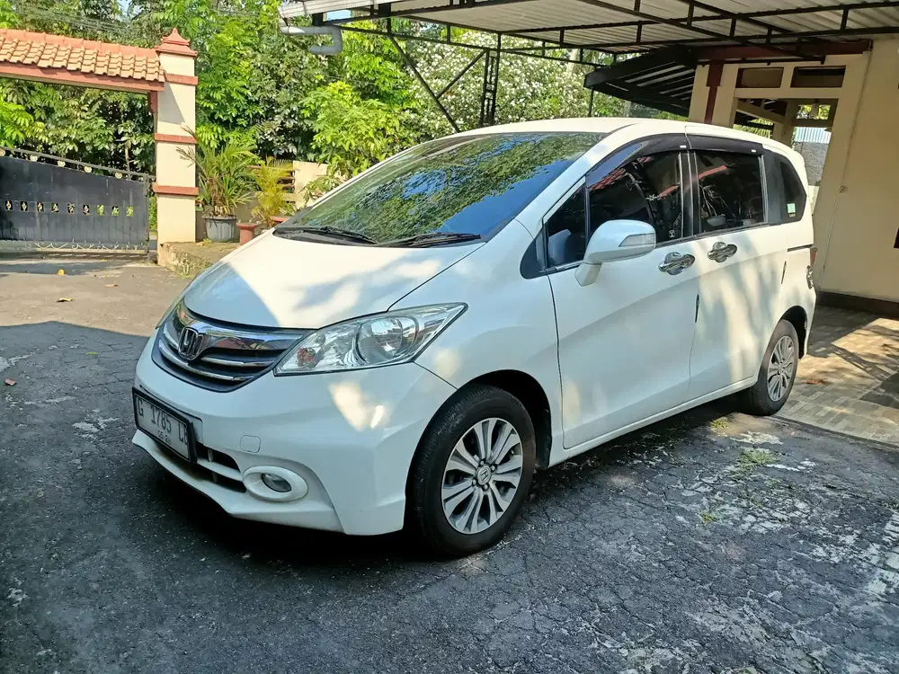 Honda Freed 2013 Bensin
