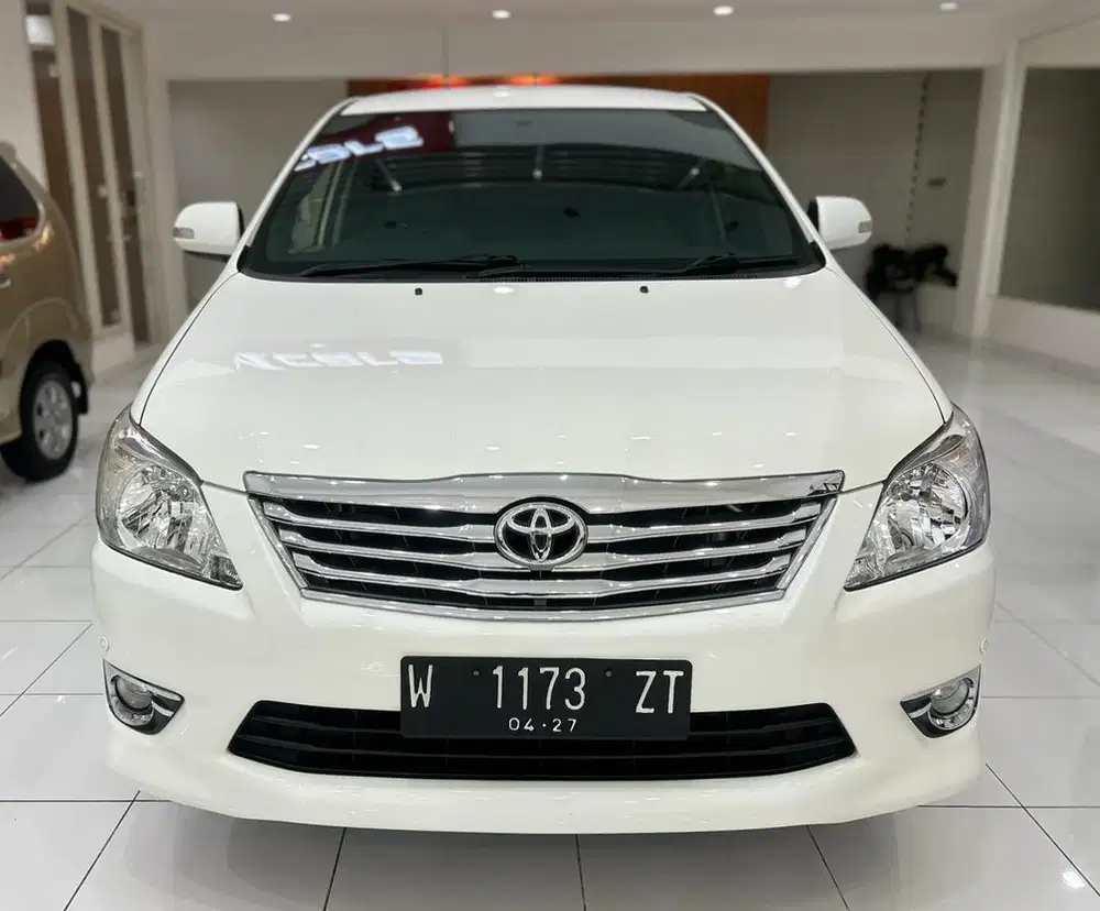 INNOVA V 2.0 BENSIN AUTOMATIC 2011.PAJAK BARU