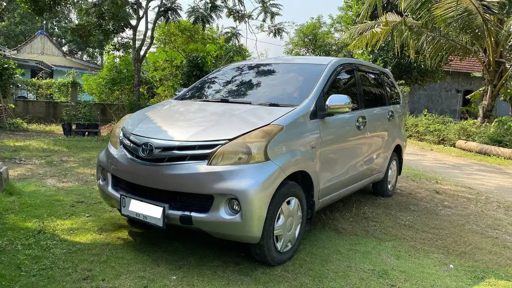 TOYOTA AVANZA 2013 TIPE E - MANUAL TRANSMISSION