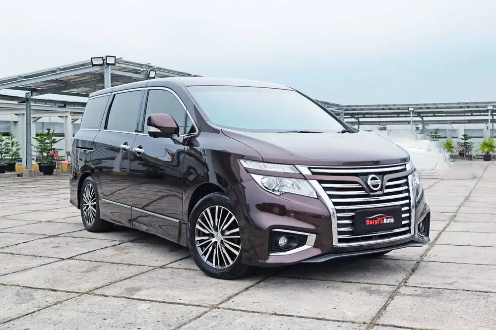 Low Km Nissan Elgrand HWS 2014