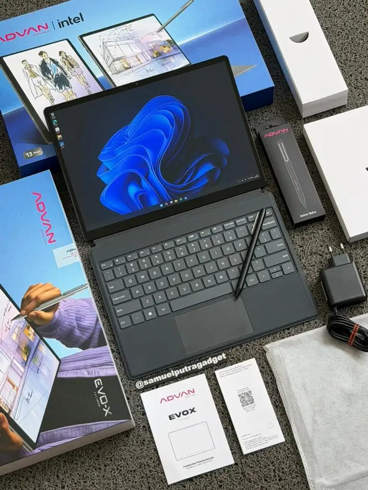 Advan EVO-X 13 inch 2 in 1 PC TAB 12/256gb Fullset LikeNew