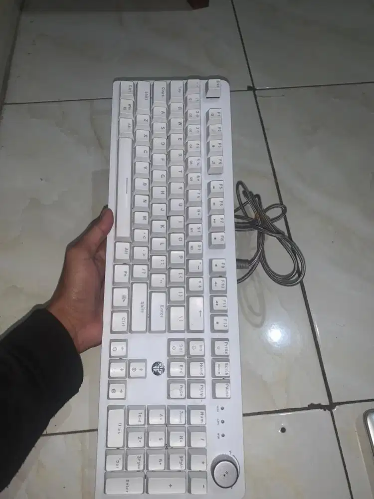 keyboard mechanical Fantech RGB