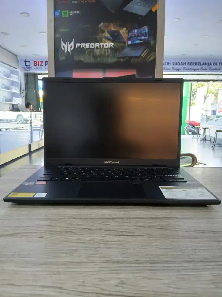 ASUS VIVOBOOK E1404FA|RYZEN 3-7320U|RAM 8GB SSD 256GB|bisa kredit, cas
