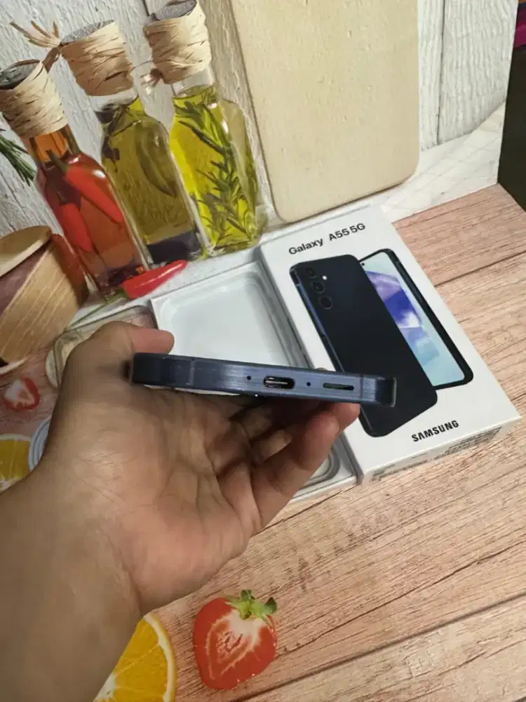 Jual hp likenew samsung A55 5G 8/256 istimewa grns resmi  free ADAPTOR