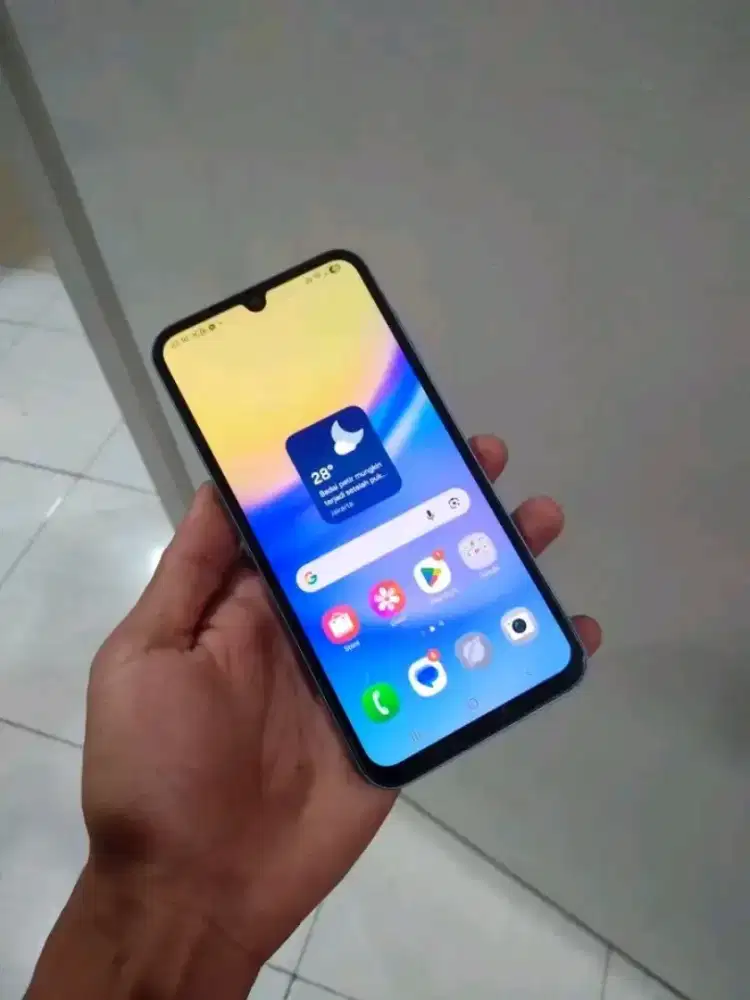 Samsung a15 5g 8/256