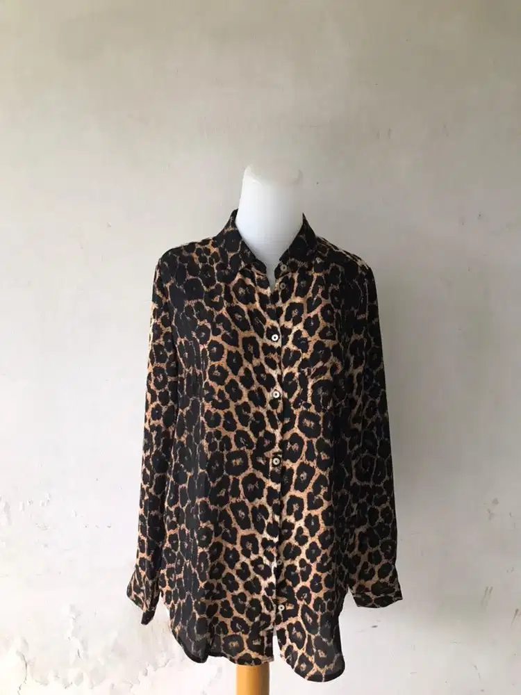 Baju Atasan Wanita