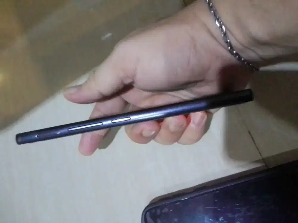 Hp jadul 4.4 kitkat android slim tipis minus