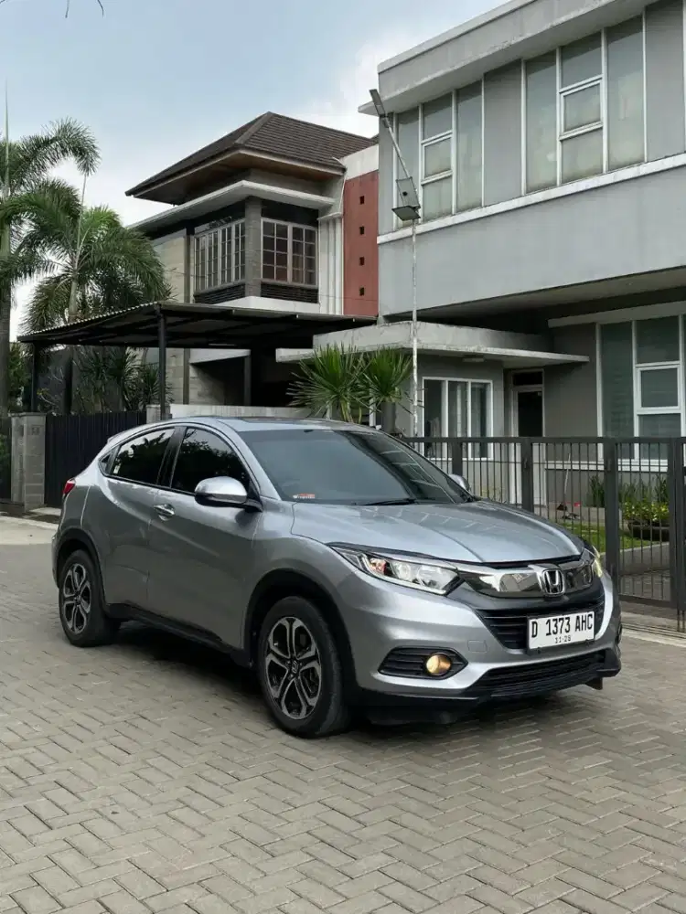 HRV E KM 20RB FULL ORI SEPERTI BARU