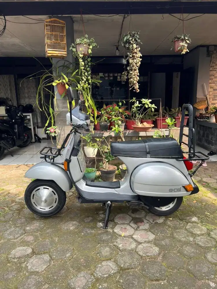 Vespa Excel 1996 Abu Zircon