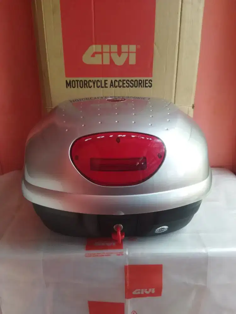 Box motor givi e 33