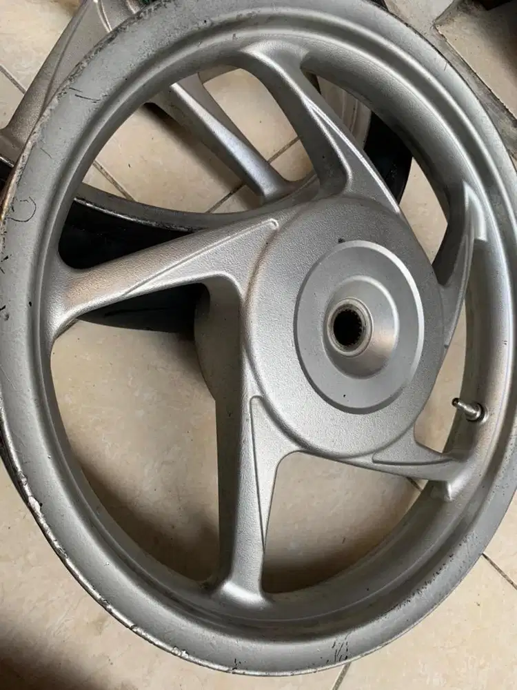 Jual velg dan ban