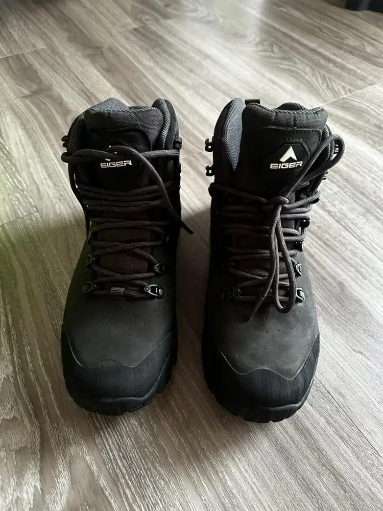Sepatu Gunung Unisex Eiger Plum 2.0 Mid Cut