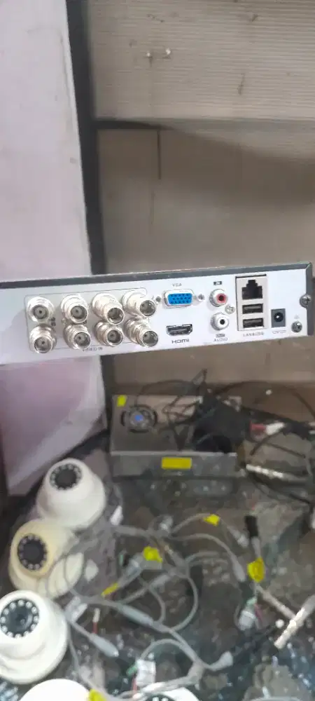 Cctv hikvision 8 chanel