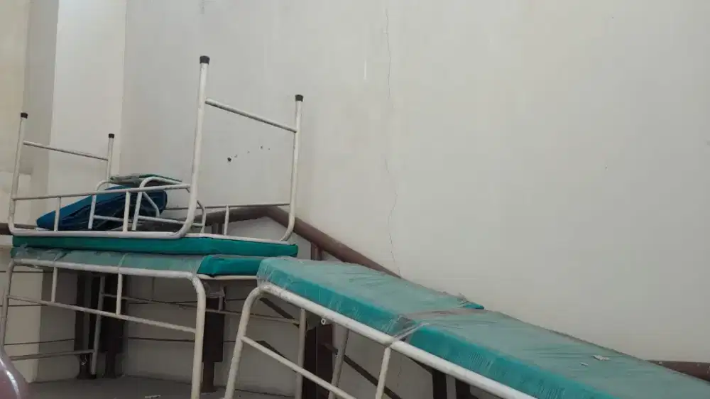 Tempat tidur pasien