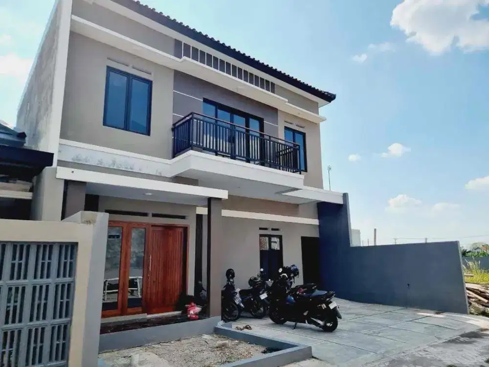 Rumah Cantik 2 Lt Modern Baru