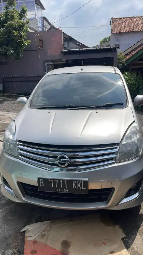 Grand Livina Highway Star 1.5 Tahun 2011
