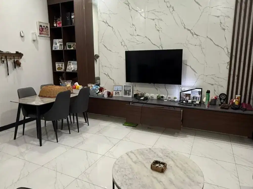 Dijual Rumah di Gading Harmony Jl. Pelepah Raya, Kelapa Gading, Jakarta Utara.