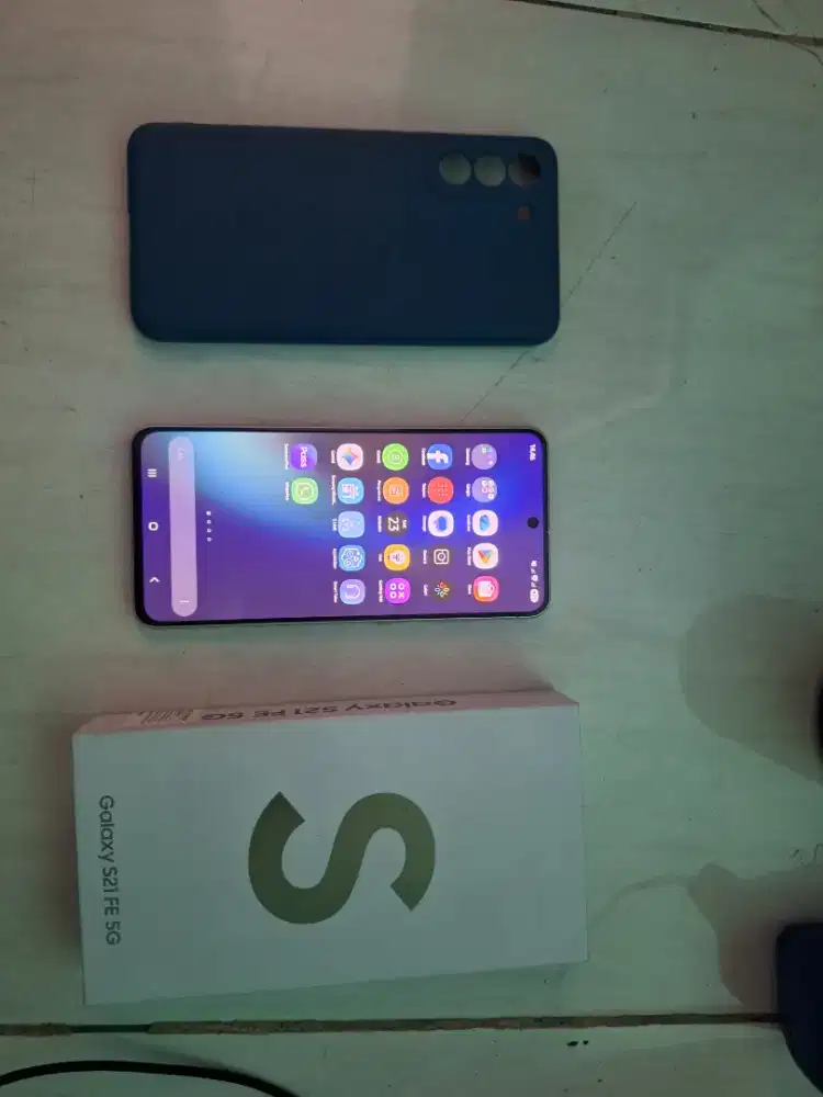 Samsung S21 FE  8/256 GB