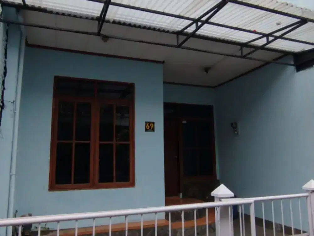 Rumah MURAH Antapani Perumnas dekat Terminal Lokasi Strategis 2 Lantai | LA273