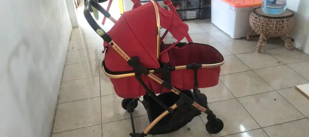 Preloved Stroller Babydoes Pronto R