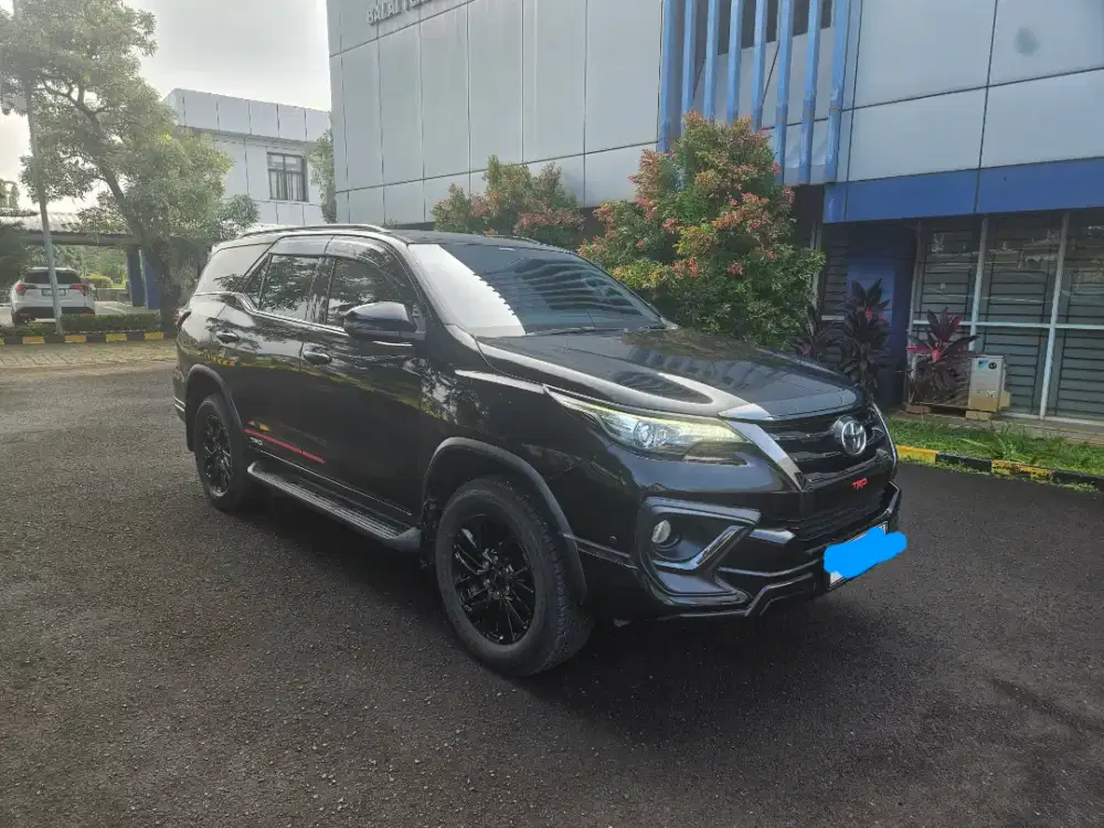 Toyota Fortuner VRZ TRD Tahun 2019
