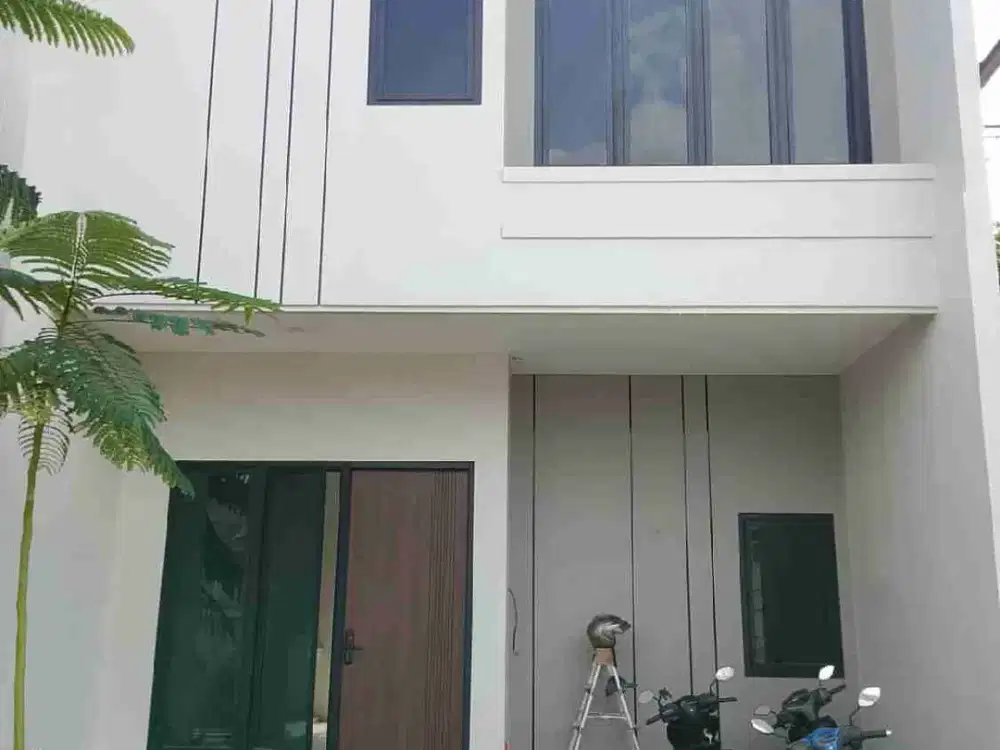 Di jual rumah 2 lantai full berikut isi smh yg ada dlm rumah Lokasi jln hj Yusuf peninggilan Ciledug Tangerang kota