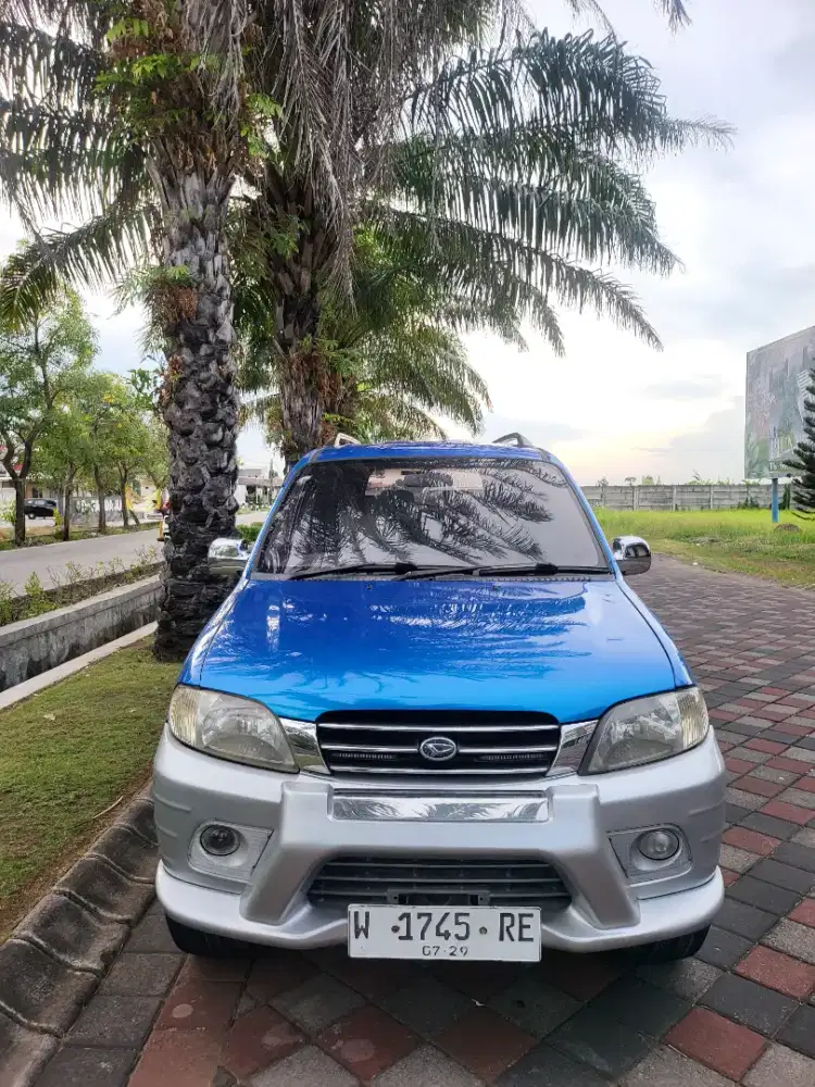 DAIHATSU TARUNA FGX 2003 AC DOUBLE