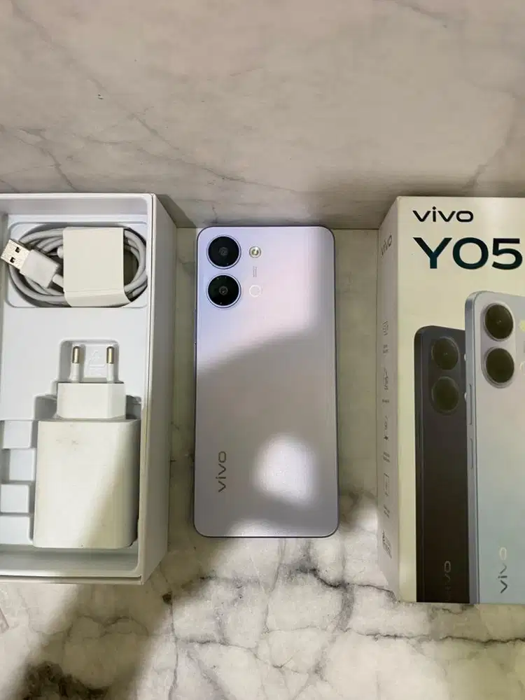 Vivo y05 4/128 second super mulus lengkap & original