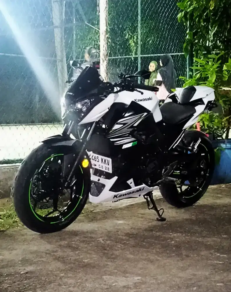 KAWASAKI Z250 FI MODIF PROPER