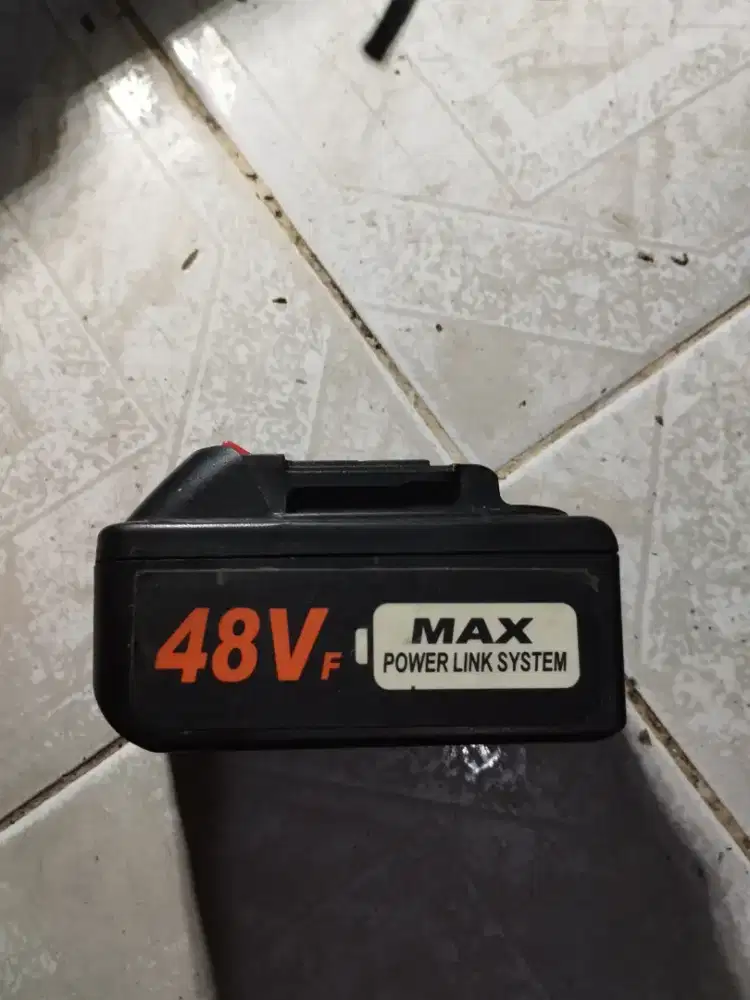 Baterai mesin cuci motor