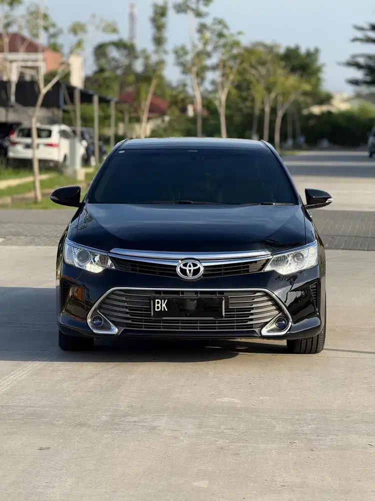TOYOTA CAMRY 2.4 V AT 2015