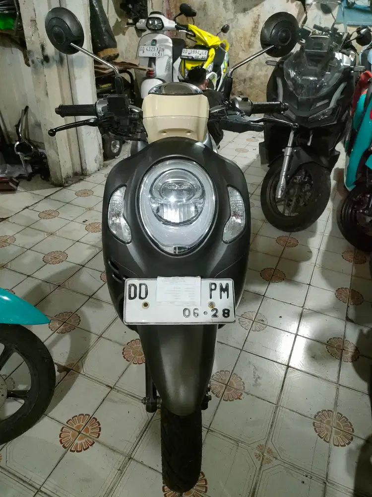 Honda Scoopy 2023 cokelat