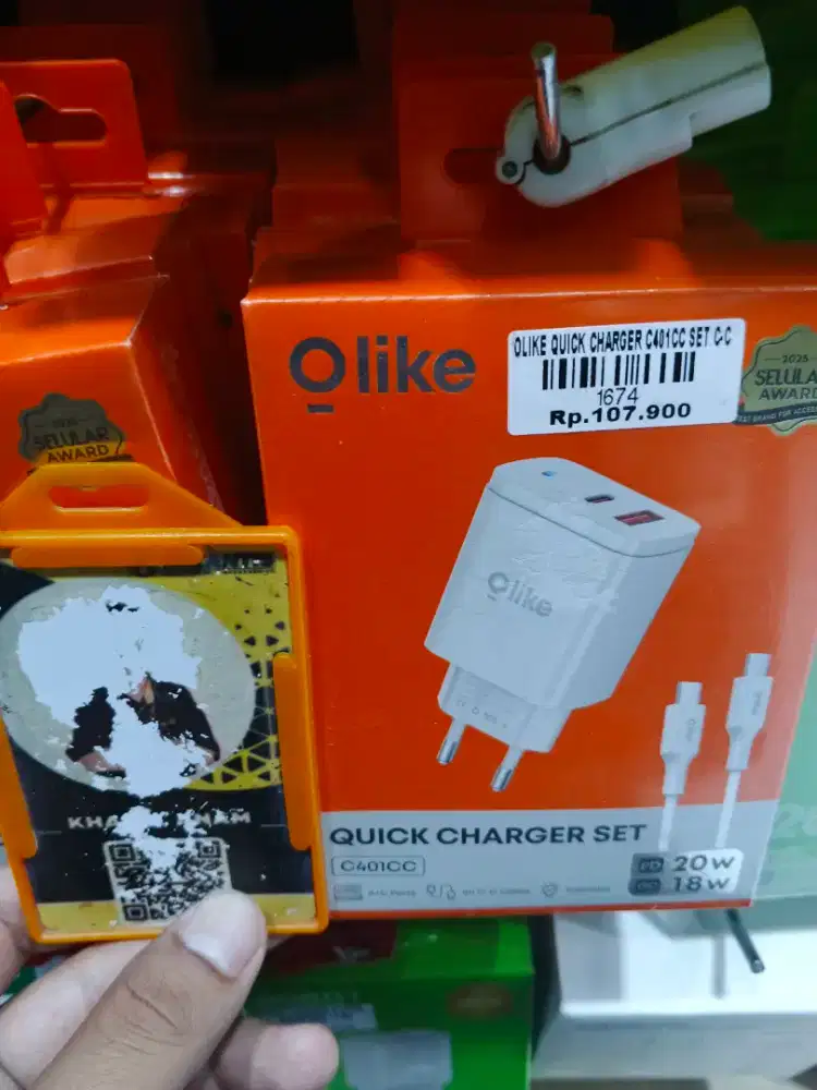 CHARGER OLIKE C TO C + USB A OUTPUT