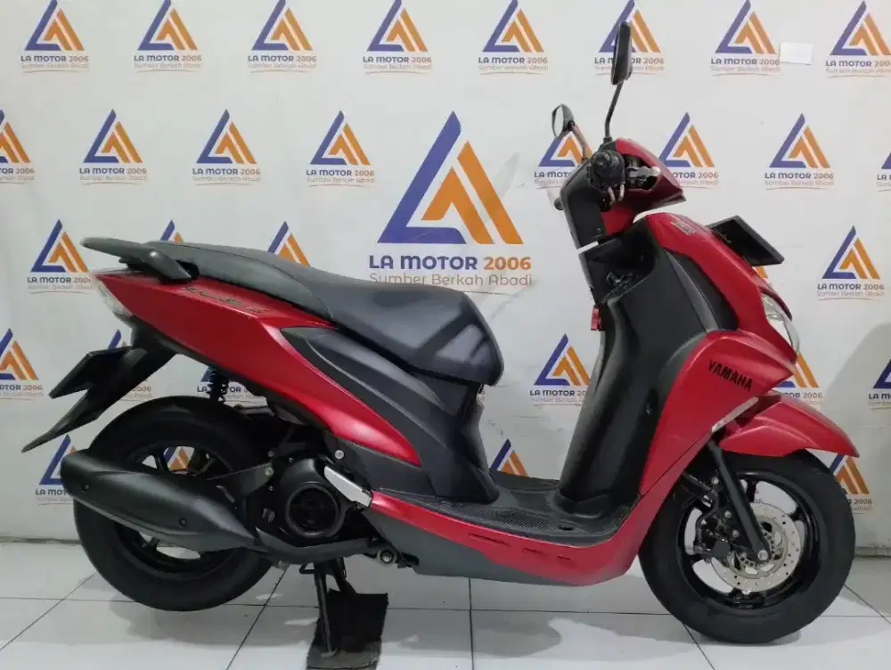 DP MULAI 900RB FREEGO S 125 KEYLESS 2022 (SPAYLATER/KREDIVO/CC 0%)