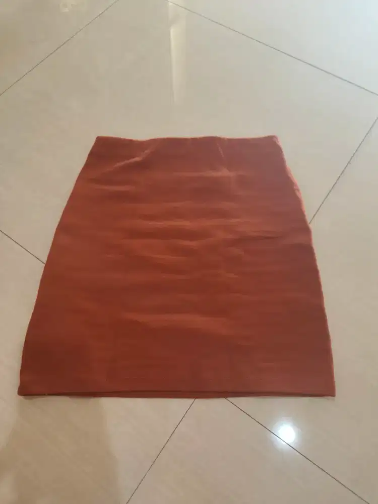Rok Span wanita