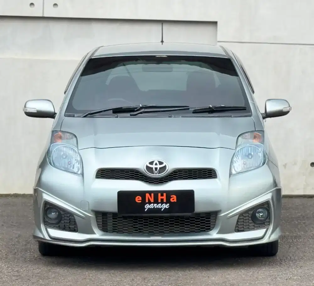 Toyota Yaris S Limited 1.5 2012 type tertinggi.. istimewa..