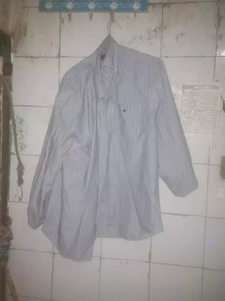 Baju kemeja pri M