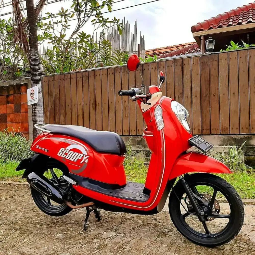 Dijual scoopy 2013.
