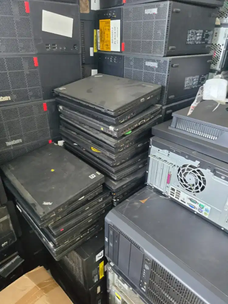 DICARI Laptop & komputer