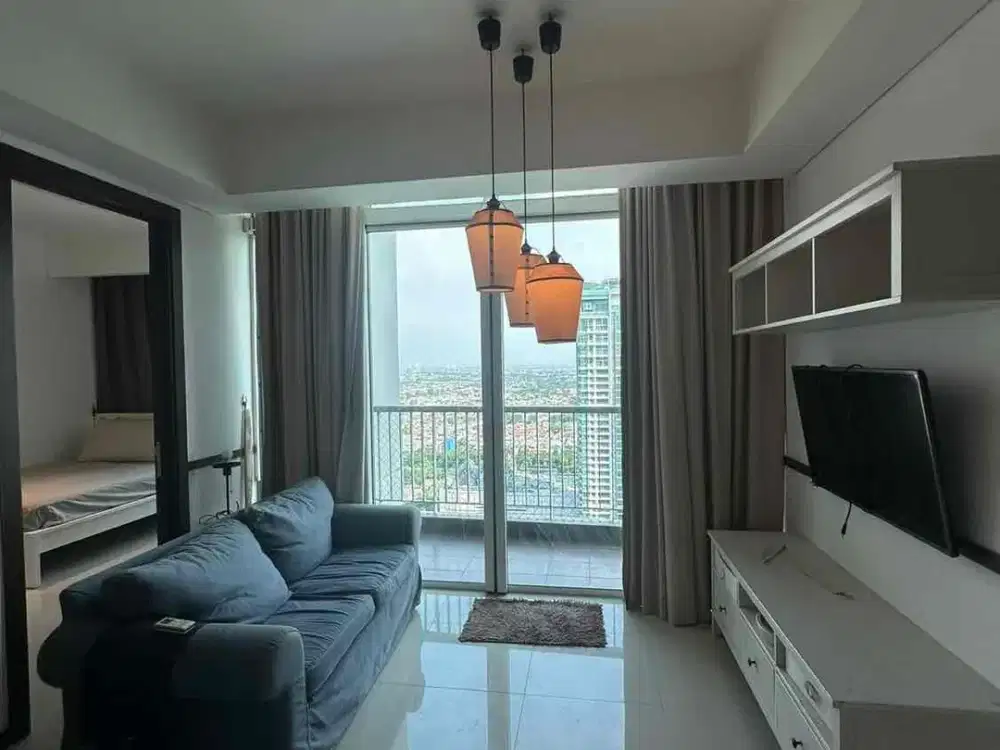 DISEWAKAN APARTEMEN 2+1 Br Full Furnished THE ST MORITZ PENTHOUSE & RESIDENCE THE NEW ROYAL TOWER LANTAI 37 - Puri Indah - Jakarta Barat