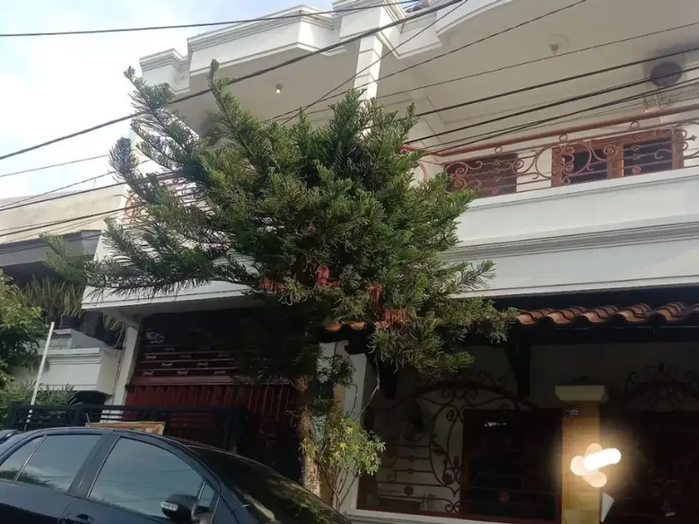 RUMAH SIAP HUNI  2 LANTAI MULYOSARI, Hadap selatan  Row jalan 2 mbl