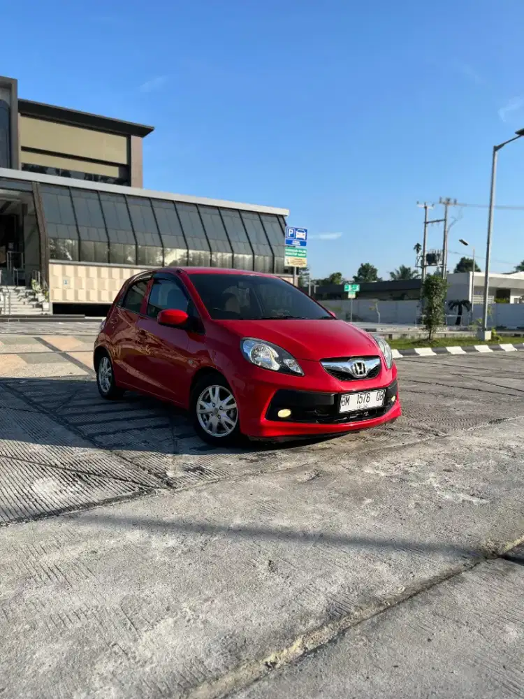 Honda Brio Satya E M/T