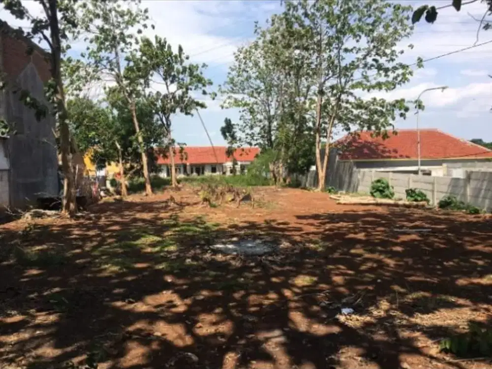 Tanah Strategis Samping Sekolah