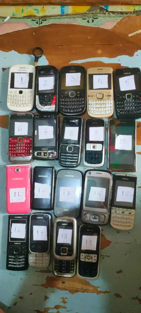 Jual borongan hp Nokia,Samsung,blackberry,HTC