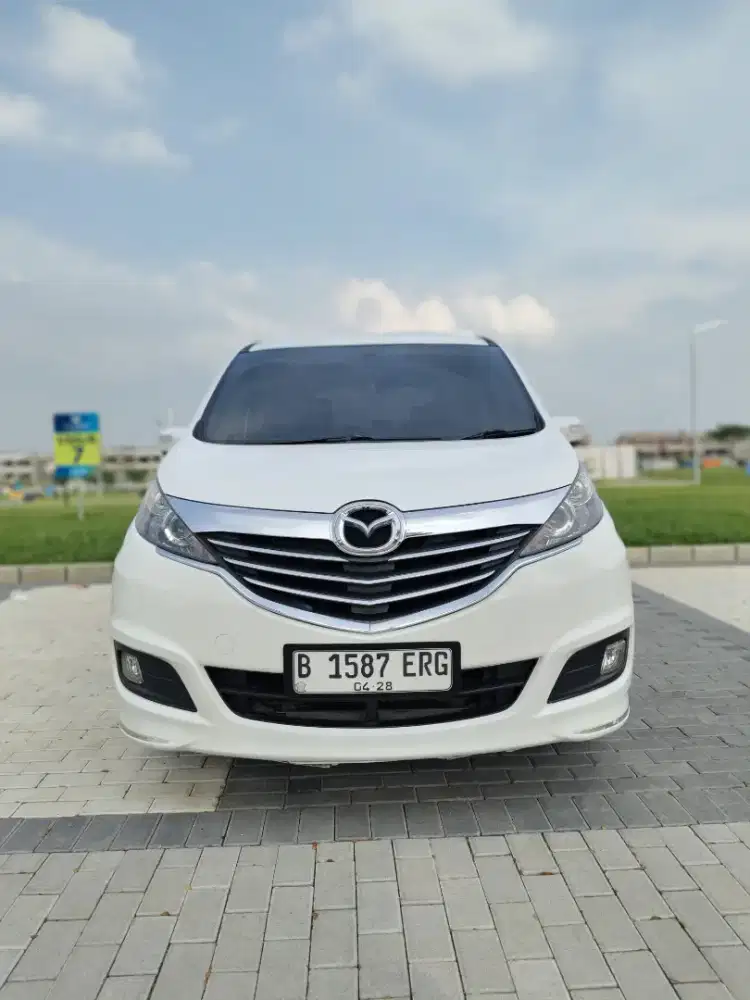 Mazda Biante Skyactiv 2017