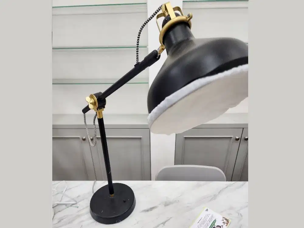 LAMPU MEJA/BACA IKEA RANARP