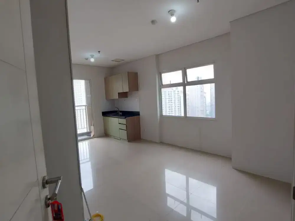 2BR Hook Unfurnished Apartemen Madison Park - Mall Central Park