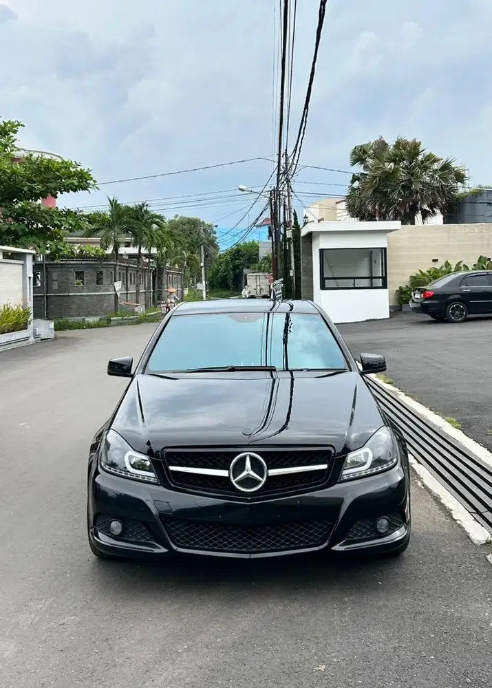 MERCEDES BENZ C200 W204 CGI FACELIFT