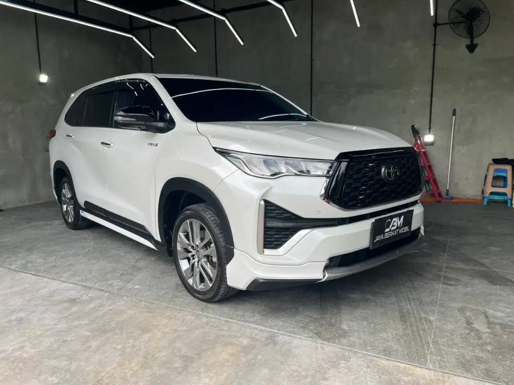 INNOVA ZENIX 2.0 Q HEV 2023
