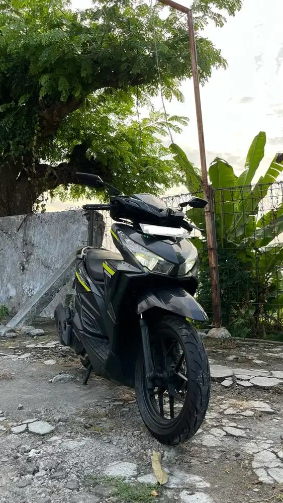 Honda Vario 125 LED Old 2017 Grey Tangan ke-1 Pajak Hidup KM 34rb ORI!